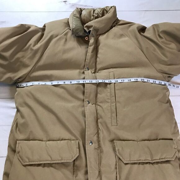 Snow Lion Men’s Vintage Puffer Jacket - Picture 7 of 13